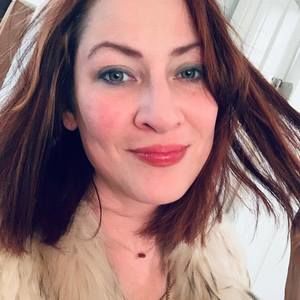 Meet your Posher, Lara